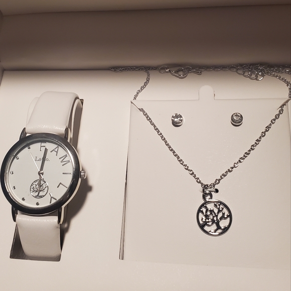L&Co women's family tree watch set brand new with tags. - Picture 3 of 5